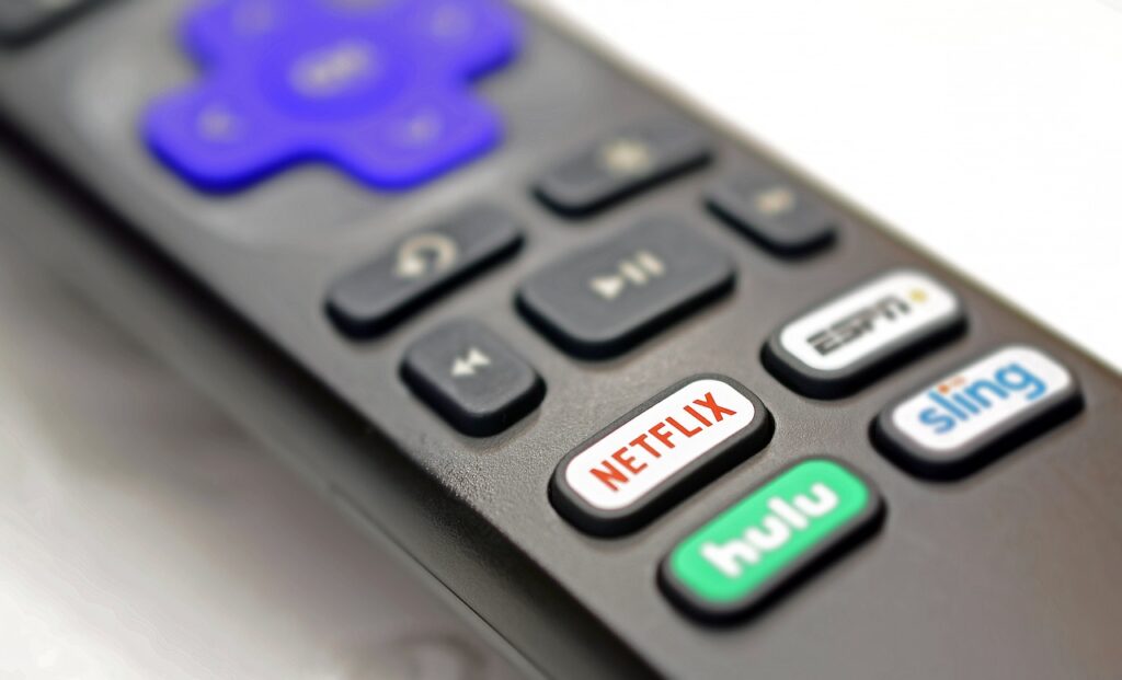 NetflixとHuluの違いとおすすめの視聴方法は？